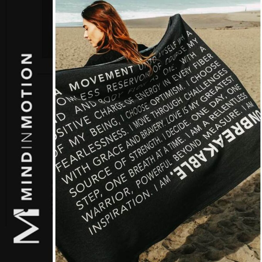 MIND IN MOTION. UNBREAKABLE. Blanket New without Tags